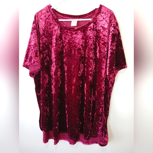Faded Glory Tops - Maroon red crushed velvet short sleeve women's top size 3X fall, goth